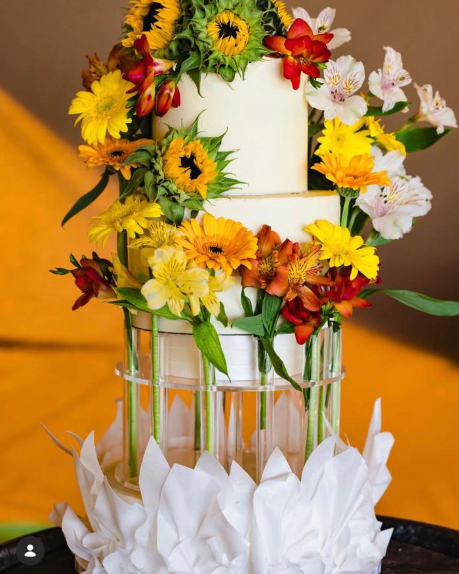 OUTLET STAR DEAL - The Floral Tiara - Cake Separator & Stand - Prop Options