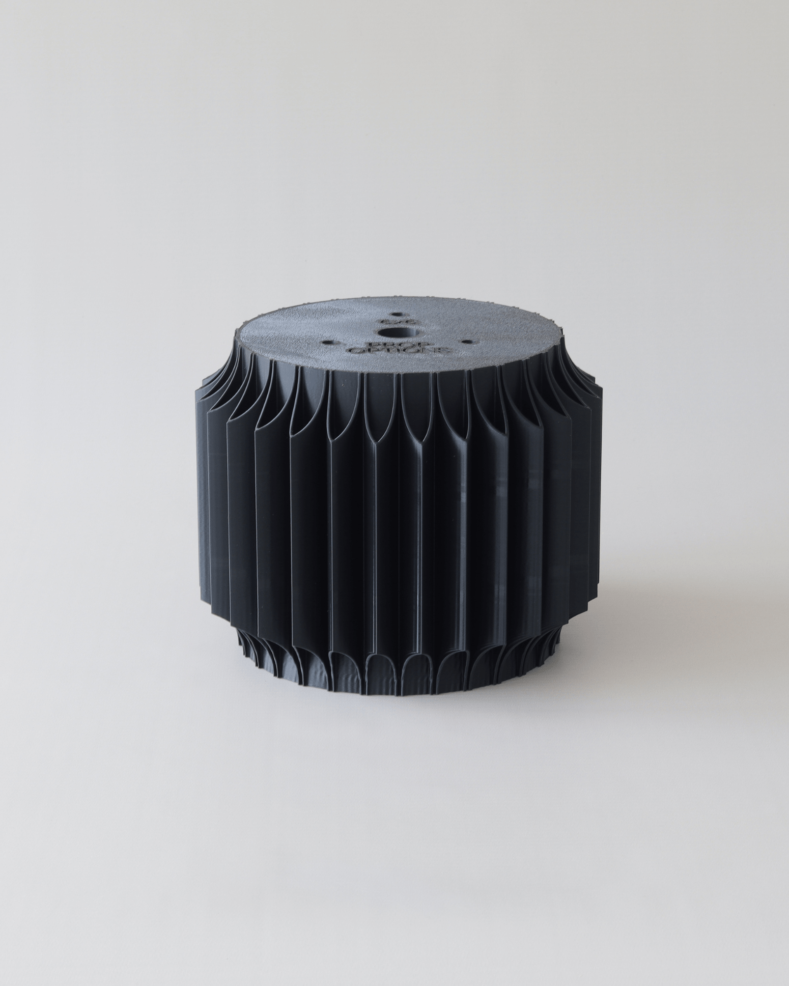Round Fluted Cake Separator - Prop Options