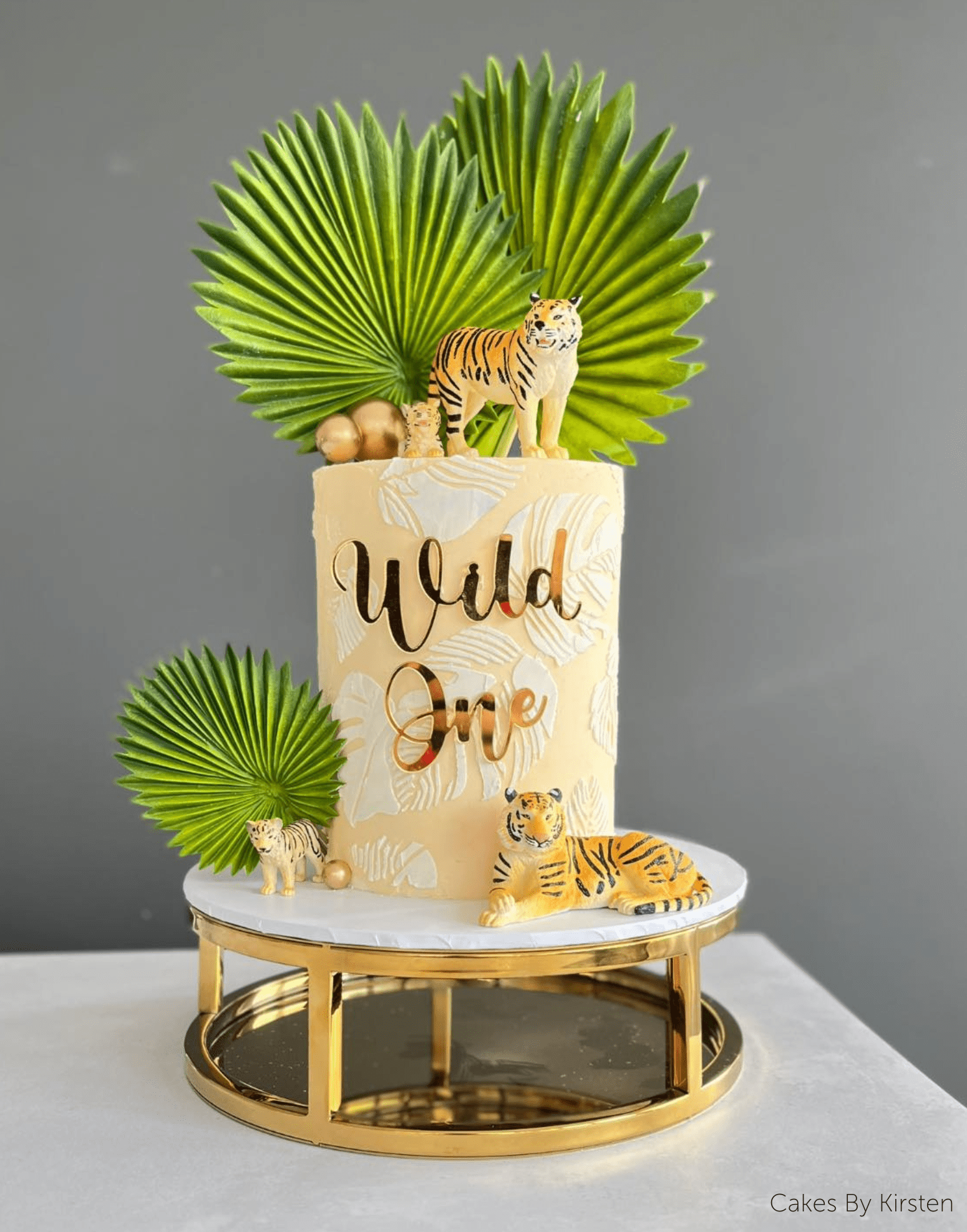 10" Round Metallic Cake Separator - Prop Options