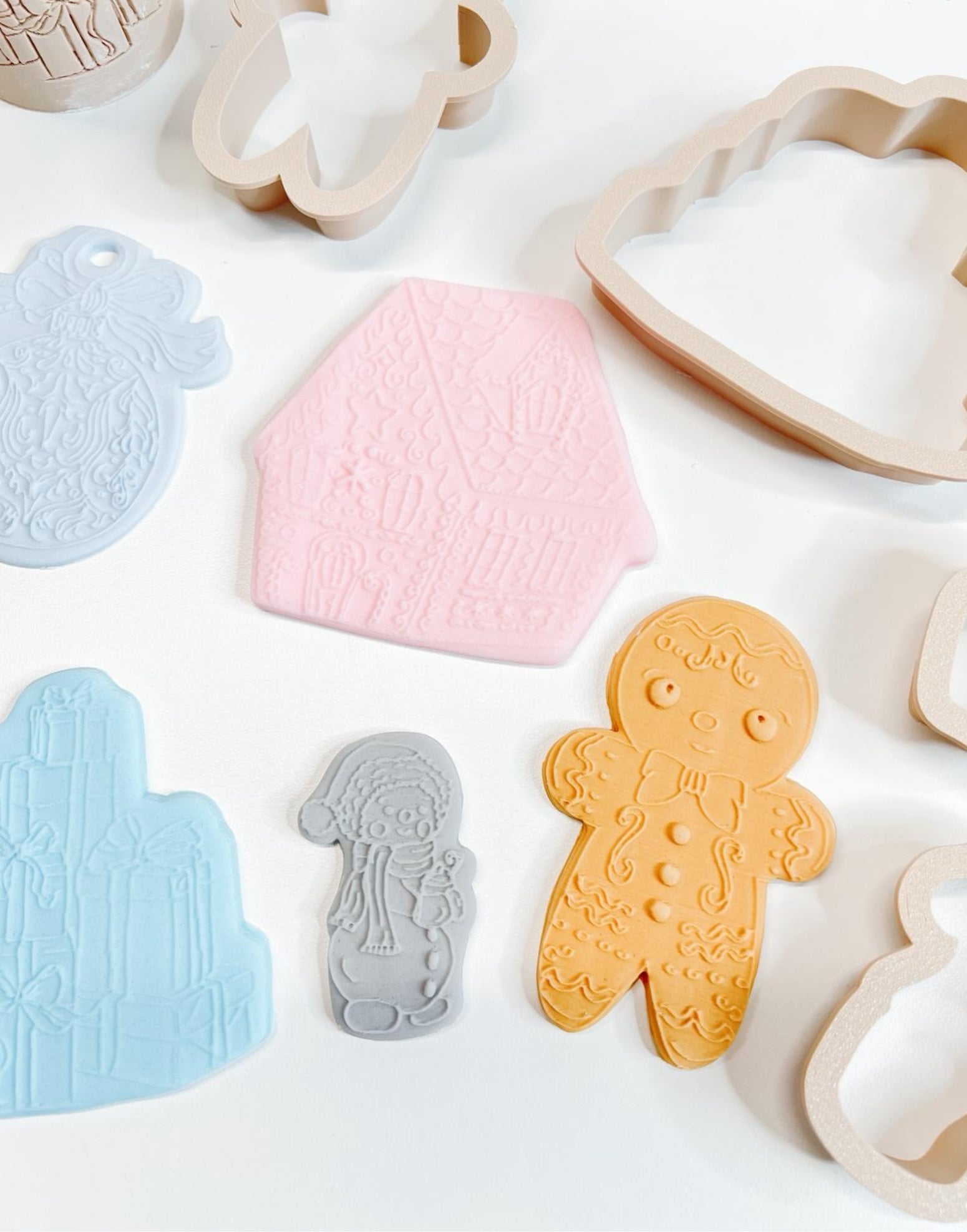 Erzulie Cakes Signature Edition Cutters Only - Prop Options